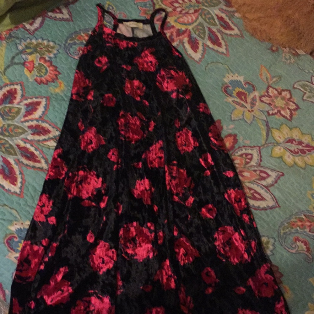 Dress - Picture 3 of 3